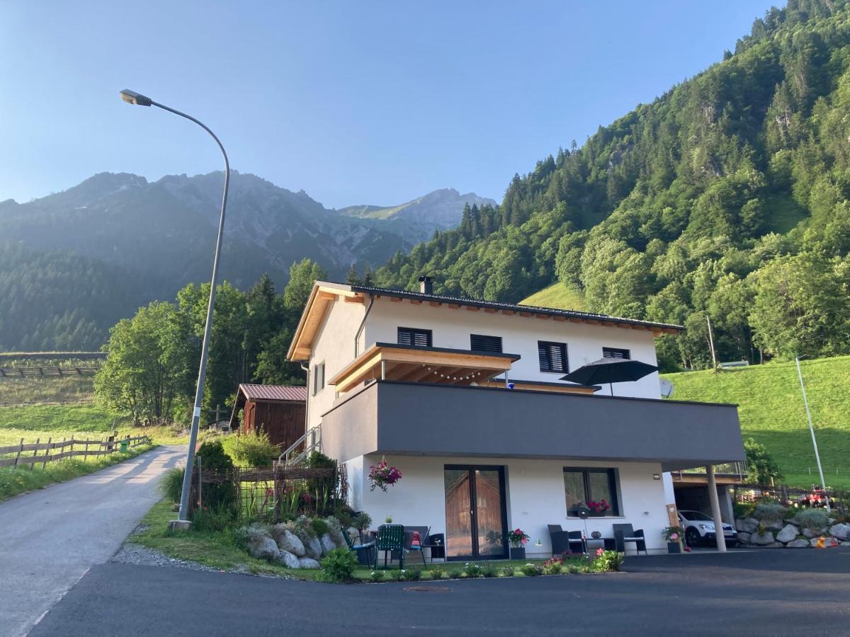 Haus Bazigg Daire Klosterle am Arlberg Dış mekan fotoğraf