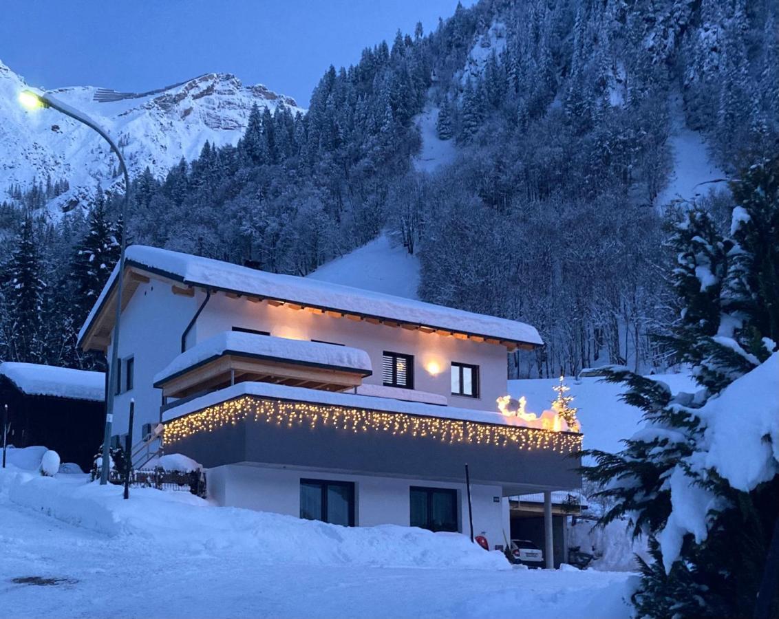 Haus Bazigg Daire Klosterle am Arlberg Dış mekan fotoğraf